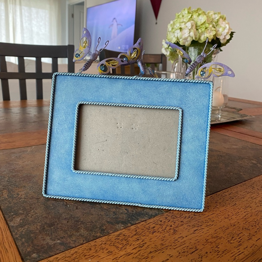 Precious Early 00s Bouncy Blue Butterfly Decorated Picture Frame
